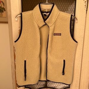 EUC Vineyard Vines Kids Size 14 Fleece vest